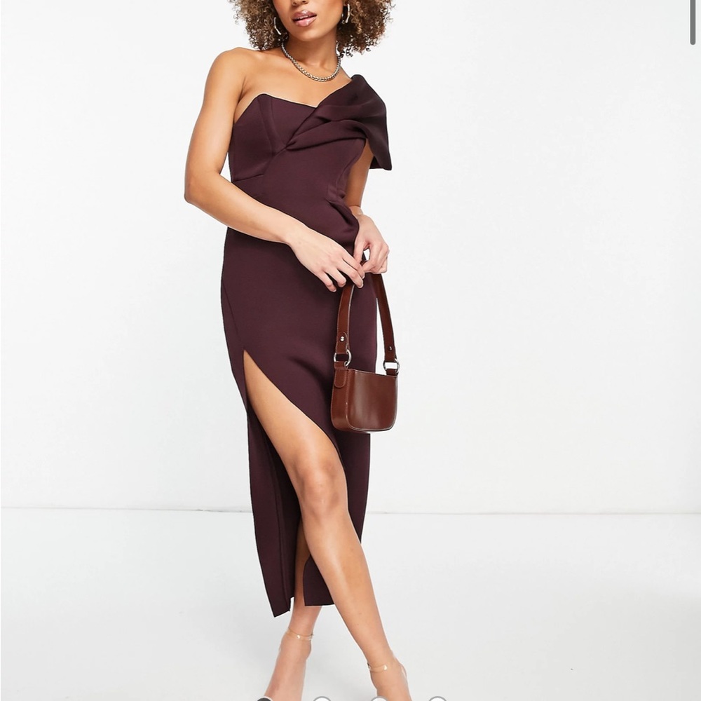 COPY - ASOS DESIGN one shoulder seamed bust midi dress with high leg split in a…